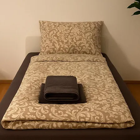 With Garden Near Scs With 5 Single Beds Appartement *