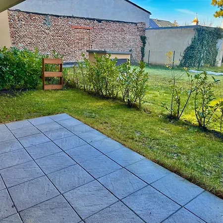 Appartement With Garden Near Scs With 5 Single Beds Wiener Neudorf
