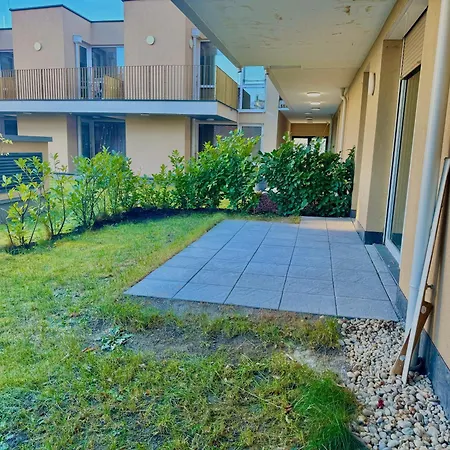 With Garden Near Scs With 5 Single Beds
